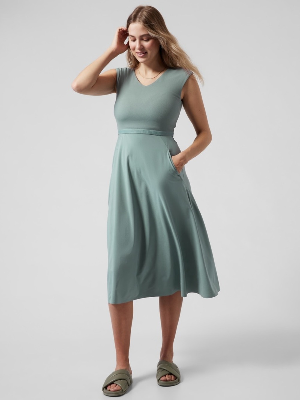 Athleta Ryder Minimalistic Grey Dress, in great condition, XS Petite